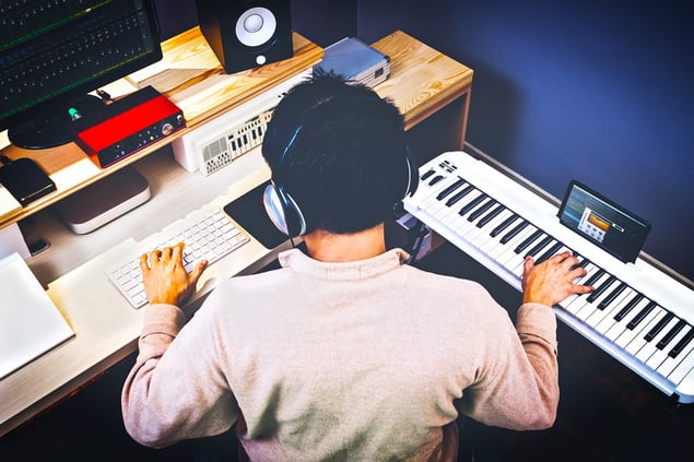 SongwriterGoosebumps.jpg