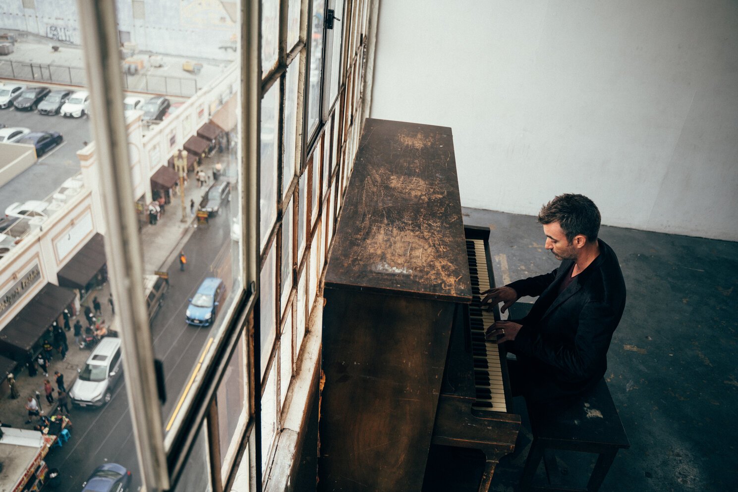 rsz_willcarpenterpiano_window
