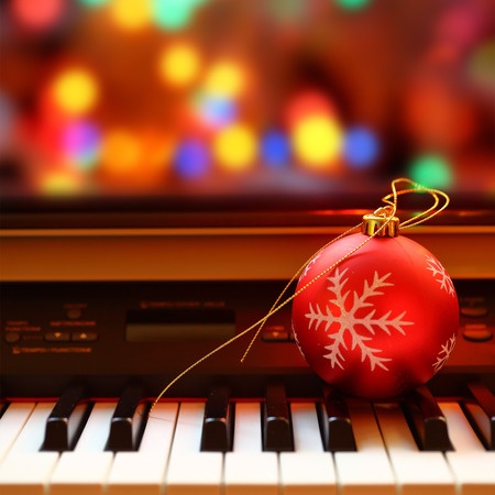 Top 8 Tips for Writing a Great Christmas Song